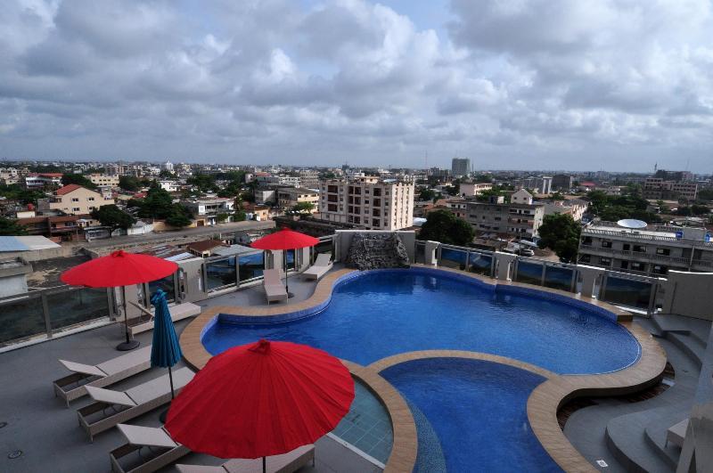 Benin Royal Hotel Котону Екстериор снимка