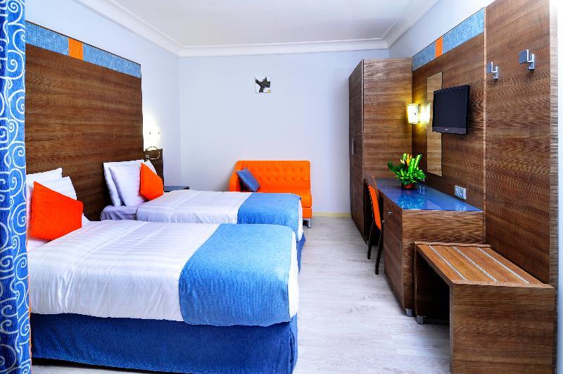 Benin Royal Hotel Котону Екстериор снимка